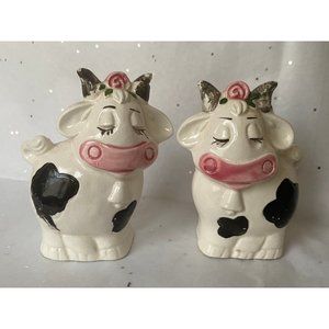 Vintage Cow Ceramic Salt and Pepper Shaker Set